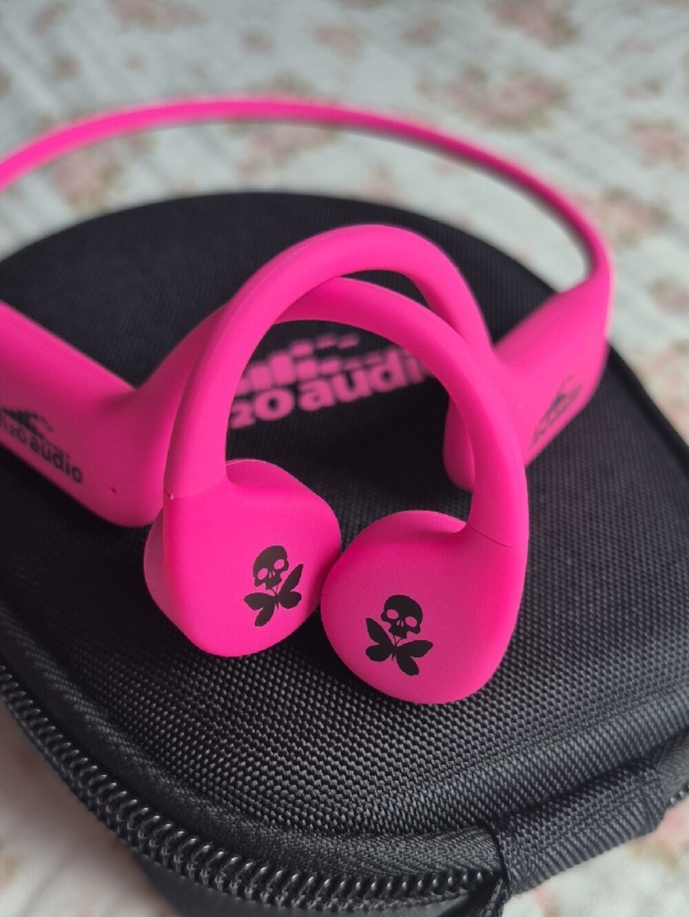 Pink Waterproof Bone Conduction Headphones - Picture 3 of 5